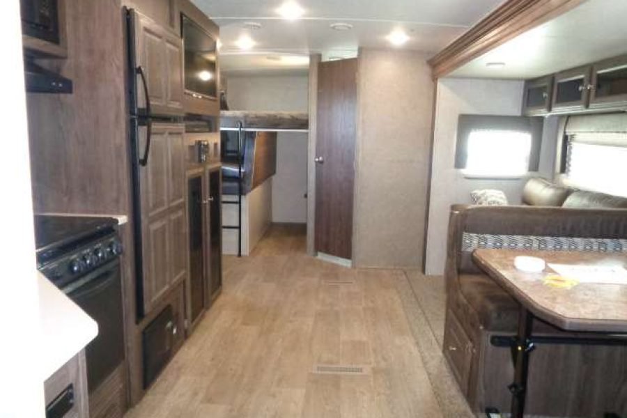 Travel Trailer – 2 slide out – ROCKWOOD